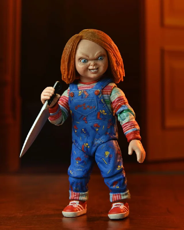 Hello Kitty Action Figure with Bow - Adorned Outfit and Miniature Sanrio ItemsChild´s Play Action Figure Chucky (TV Series) Ultimate Chucky 18 cm