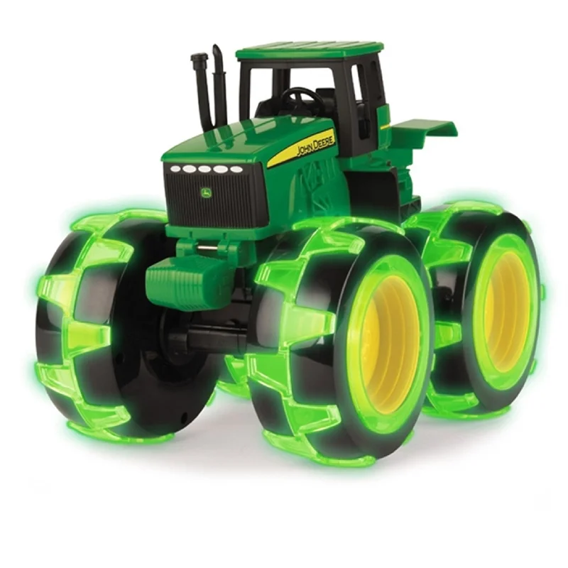 Die - Cast Model of a Military Jeep with Camouflage Paint and Weapon AccessoriesJohn Deere Monster Treads Light Wheels 8"