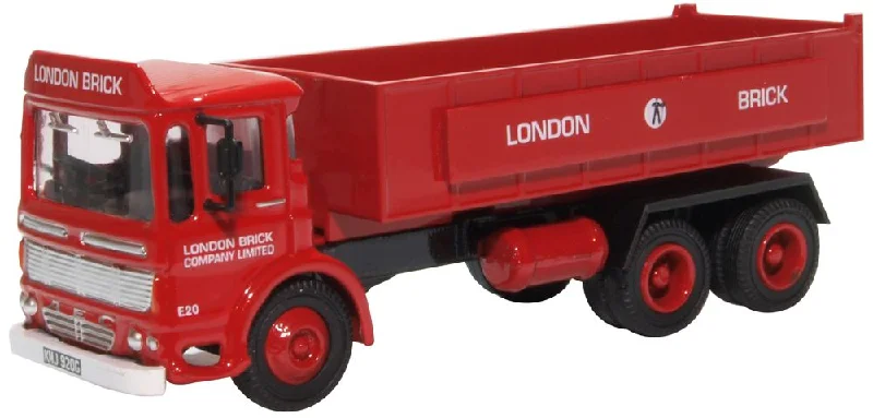 1:18 Scale Die - Cast Model of a 1969 Chevrolet Camaro SS with Opening Doors and HoodOxford Diecast Aec Ergomatic Tipper London Brick Company 1:18 Scale Die - Cast Model of a 1969 Chevrolet Camaro SS with Opening Doors and HoodOxford Diecast Aec Ergomatic Tipper London Brick Company