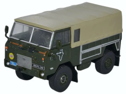 Battery - Operated Ride - On Tractor for Toddlers with Farmer - Themed AccessoriesLand Rover FC GS 1974 Trans Sahara Expedition