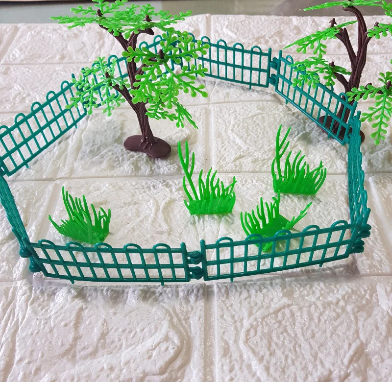 Large - Scale Solid Wood Educational Toys for Group Learning and CollaborationMiniature Models Plastic Decor set of Fence / Trees / Grass Large - Scale Solid Wood Educational Toys for Group Learning and CollaborationMiniature Models Plastic Decor set of Fence / Trees / Grass