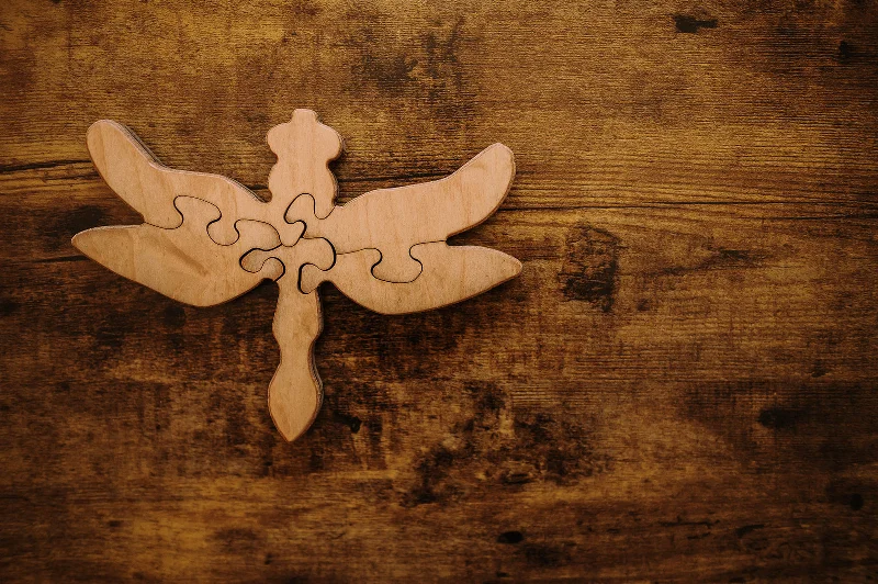 Scented Wooden Puzzles with a Fresh Pine Aroma for a Sensory ExperienceDouble-Sided Dragonfly Puzzle Scented Wooden Puzzles with a Fresh Pine Aroma for a Sensory ExperienceDouble-Sided Dragonfly Puzzle