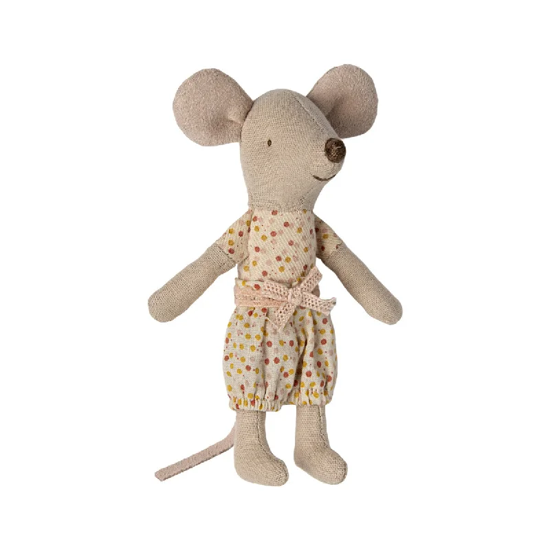 Plush Safari Animal Toys with a Lion, Giraffe, and Zebra for Preschool LearningMaileg Little Sister Mouse in Matchbox Plush Safari Animal Toys with a Lion, Giraffe, and Zebra for Preschool LearningMaileg Little Sister Mouse in Matchbox